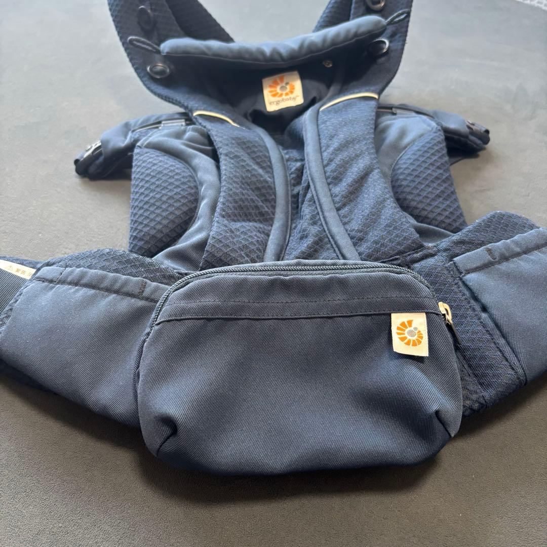 美品ergobaby OMNI breeze MIDNIGHTBLUE