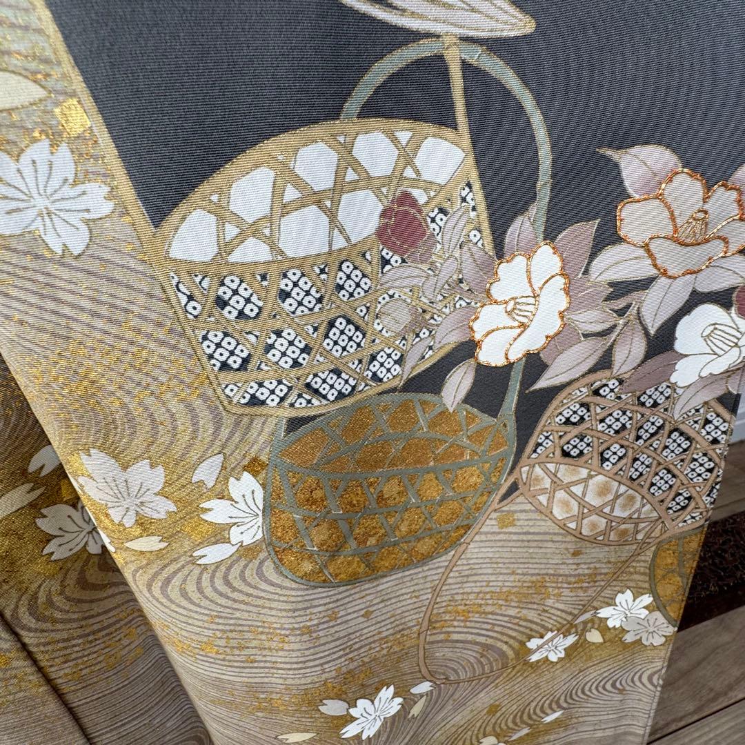 超美品　正絹　袷　現代　広襟　色留袖　着物　 164裄64 グレー　一紋　刺繍