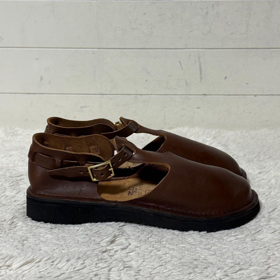 ⭐️未使用品⭐️　オーロラシューズ　Tストラップ　ウエストインディアン　ブラウン