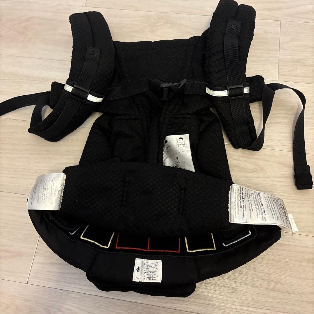 正規品⭐️美品　エルゴベビー オムニブリーズ 黒　よだれカバー付き