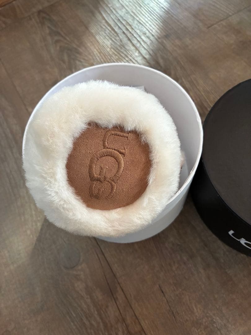 新品】UGG 耳あて　イヤマフ　イヤーマフラー