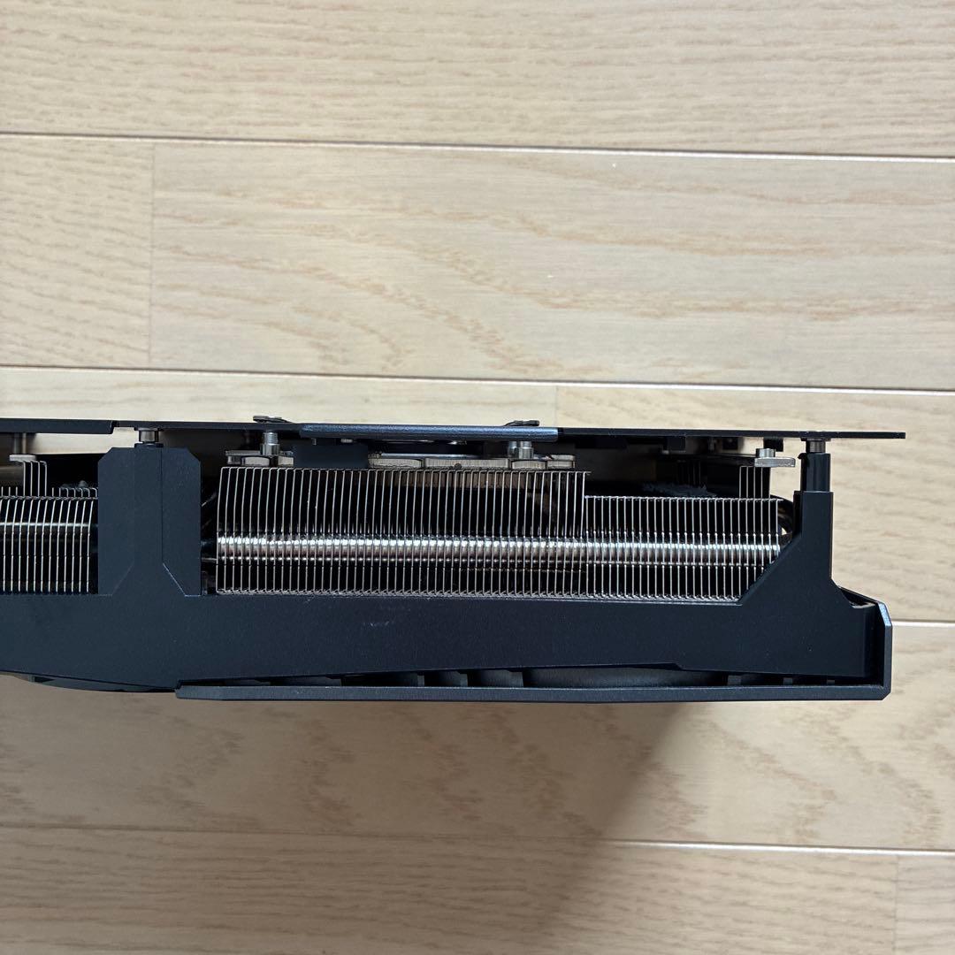 MSI RTX 4090 ヒートシンク　3連　ファン　バックプレート　LED