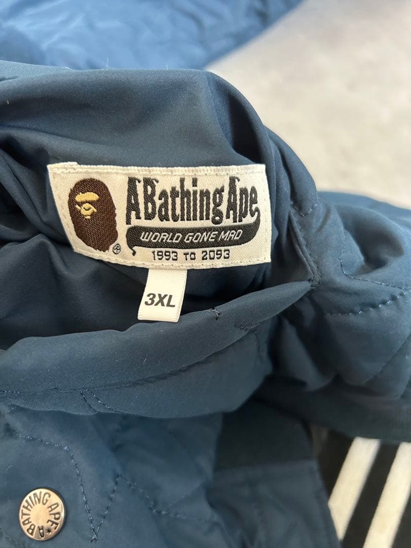 ★ アベイジングエイプ 刺繍ロゴ キルティング リバーシブル スタジャン