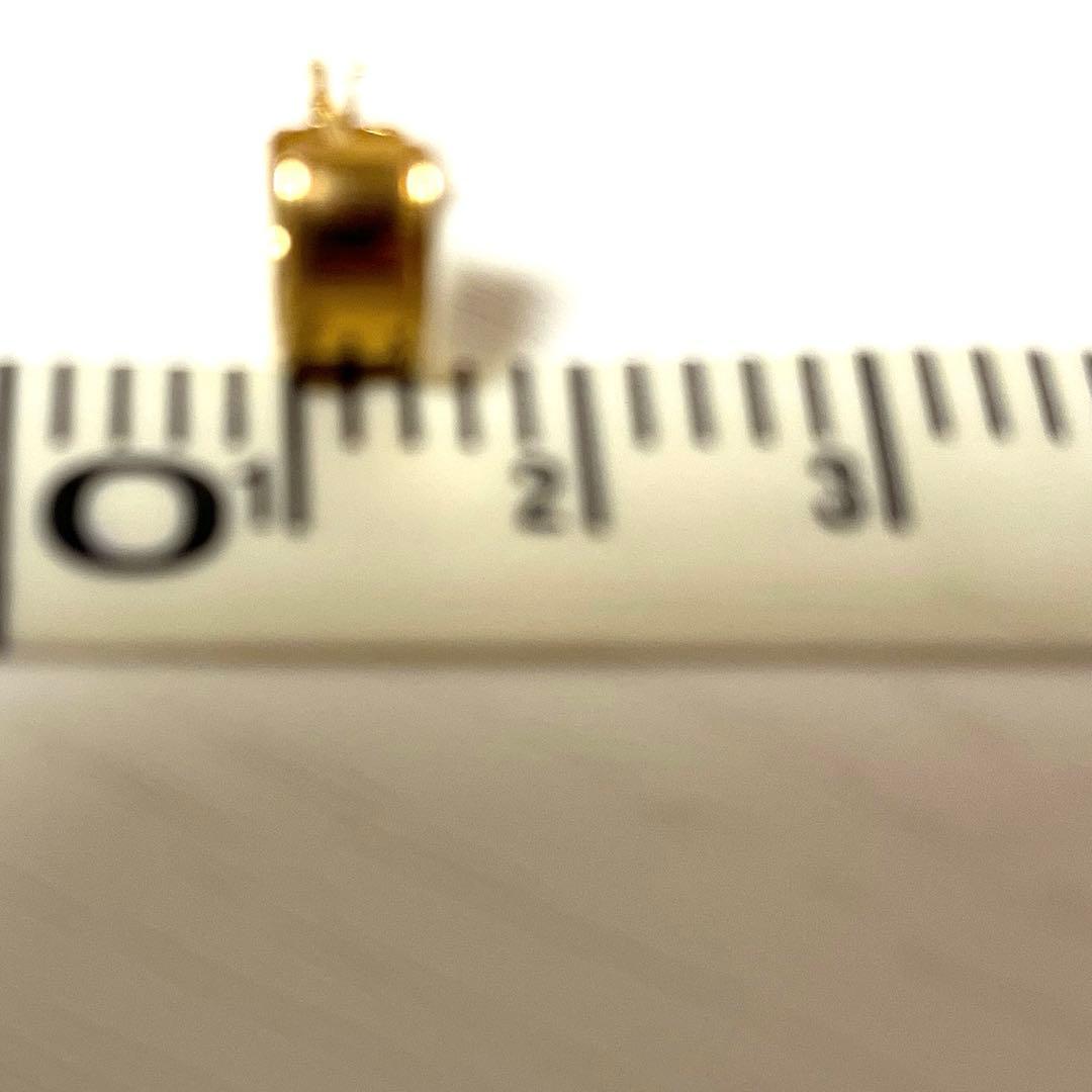 週末値引中　K18刻印あり18金　幅広フープピアス　片耳