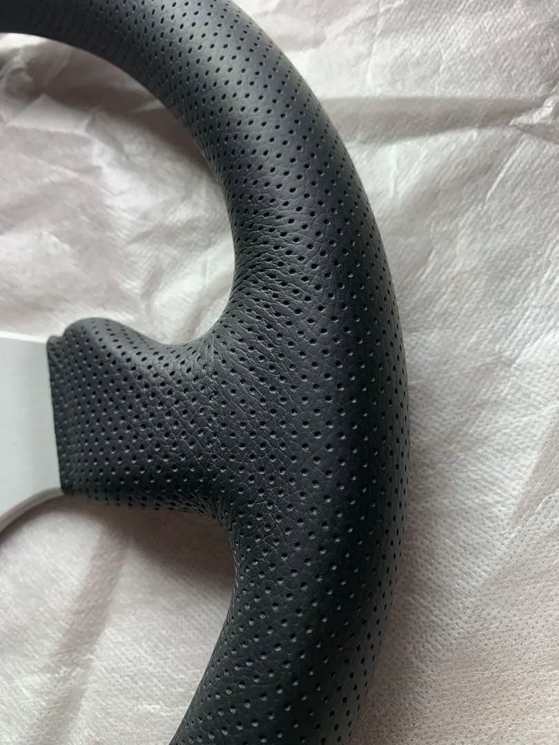 MOMO competition evo 32φ美品！