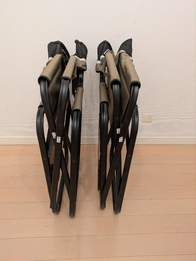 Coleman サイドテーブル付き折りたたみチェア