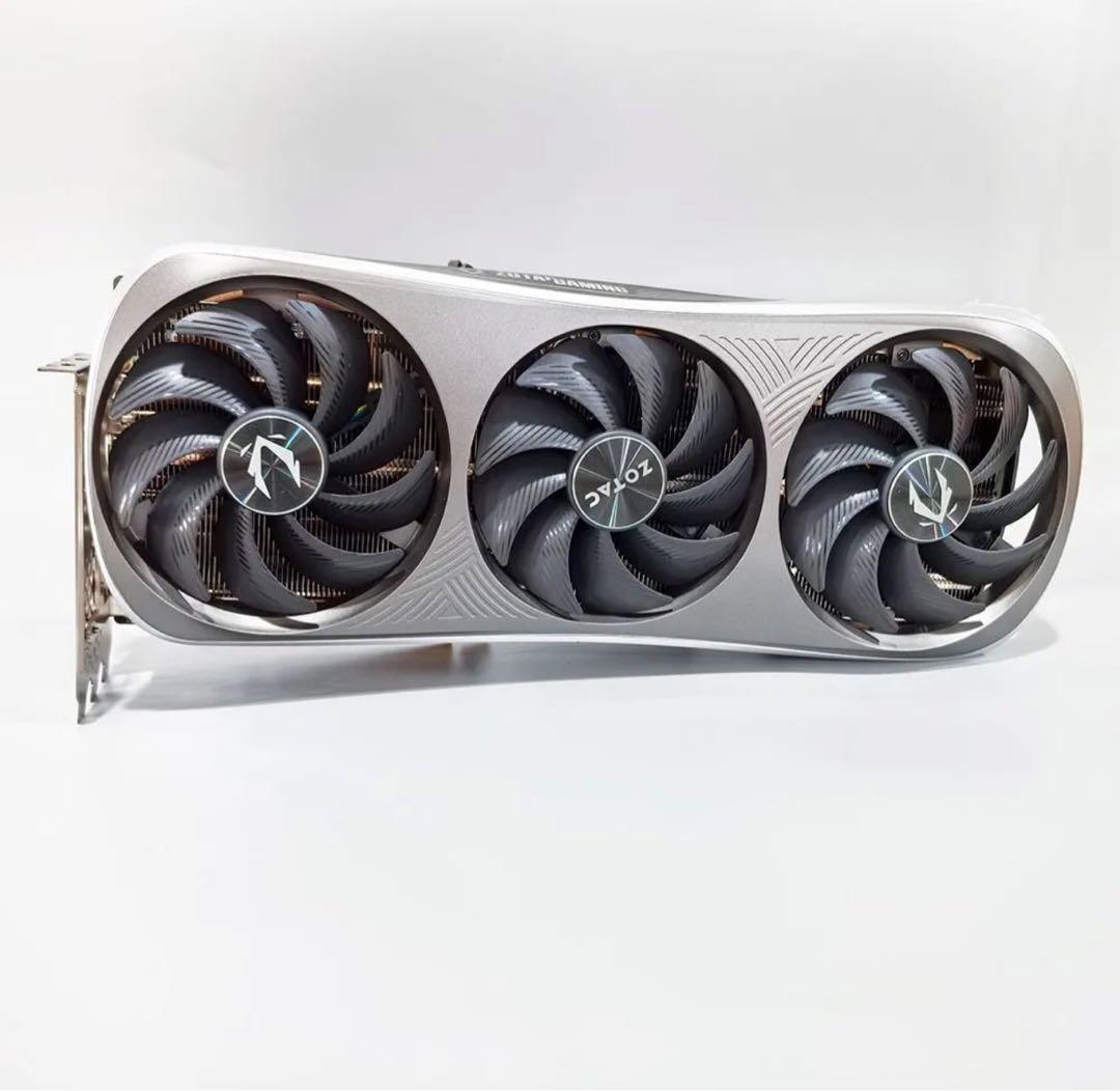 e*5様 RTX 4090 Phantom 　グラフィックスカード
