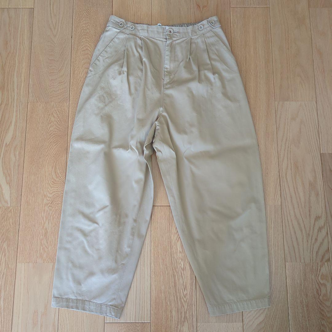 ポルテデプトン　コクーンシルエットのチノパンツ