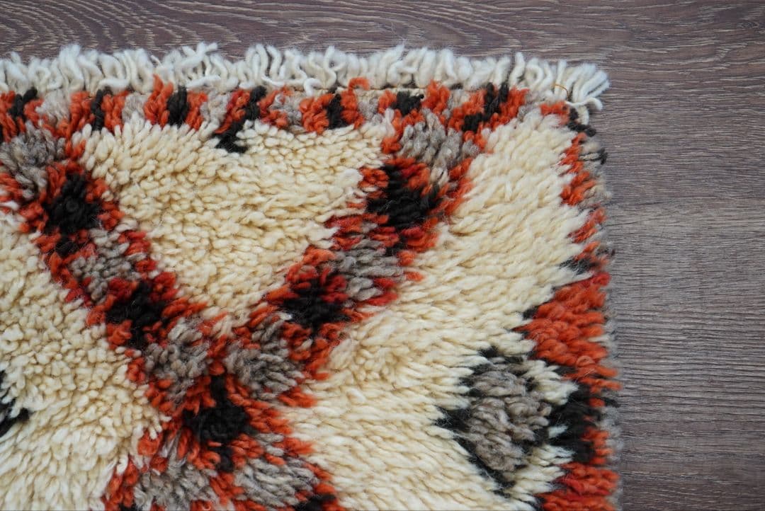 ヴィンテージラグ　モロッコ　手織り絨毯　トライバルラグ