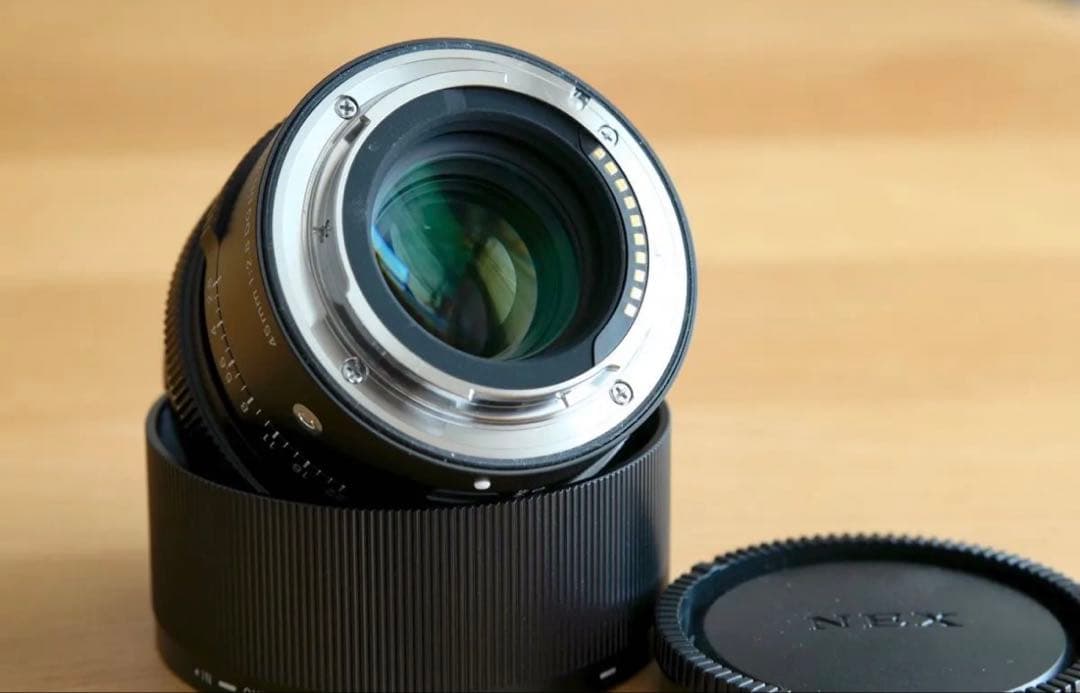 SIGMA 45mm F2.8 DG DN 単焦点レンズ(新品同様)