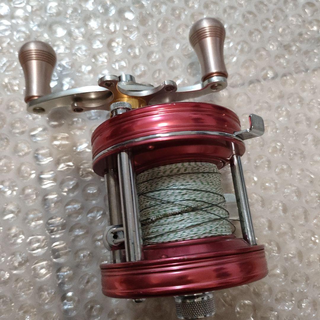 ABU アブガルシア アンバサダー 5000C #080002/25 レッド