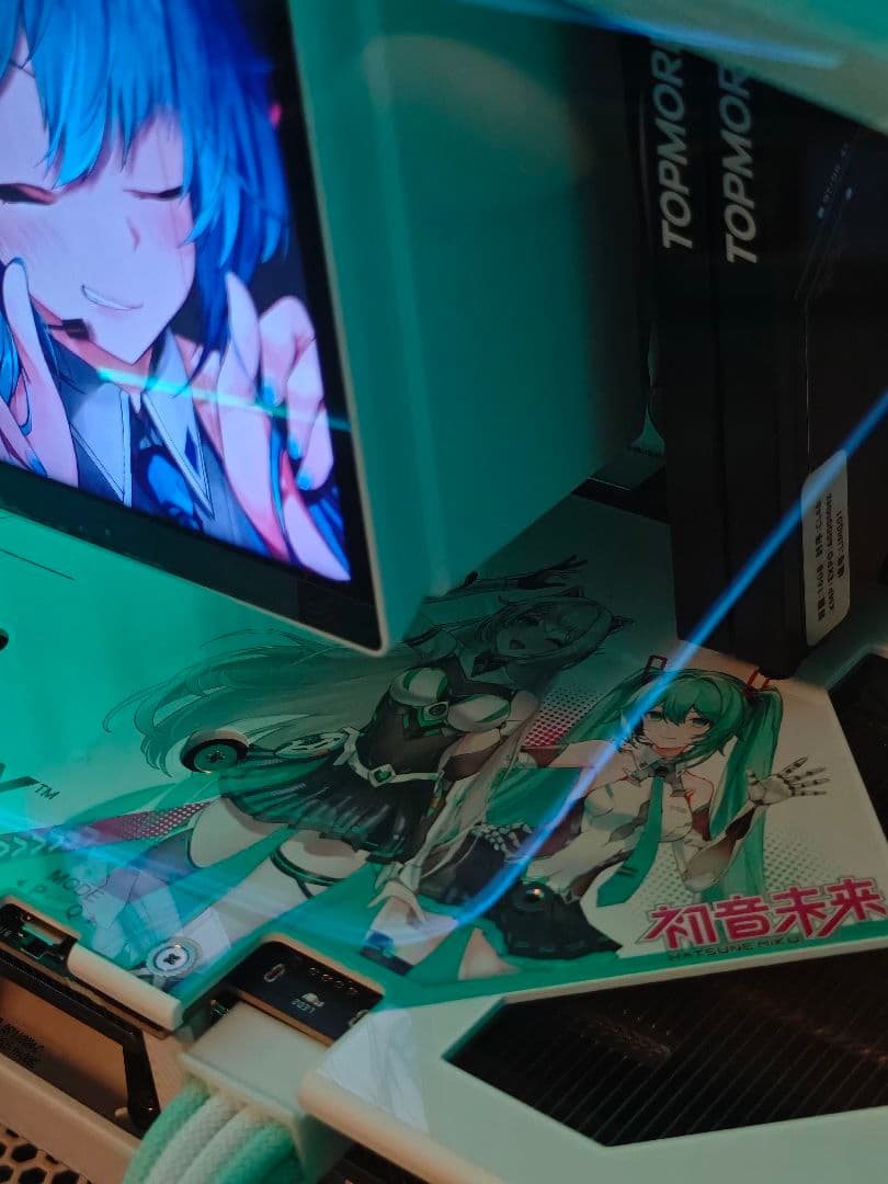 Hatsune Miku GeForce RTX 5060 Ti 初音ミク