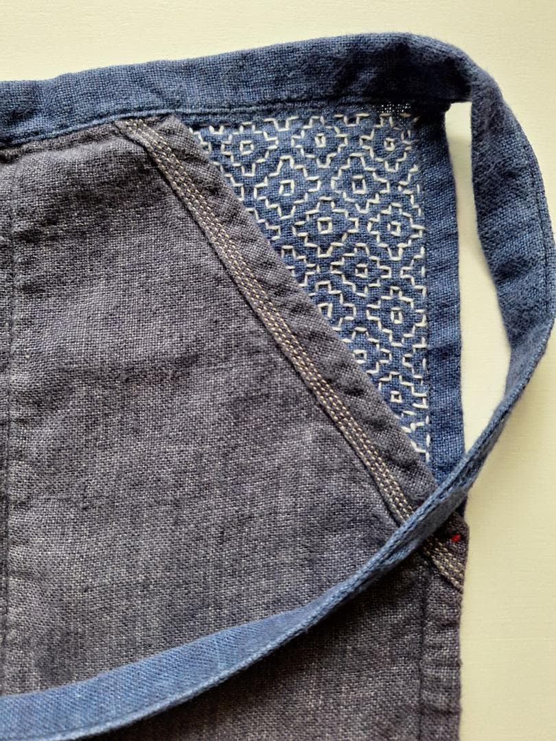 omoto 藍染と刺し子のエプロン