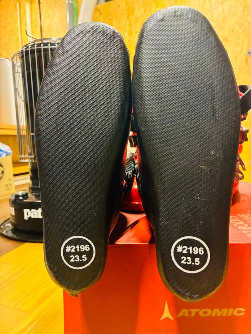 2022/23 ATOMIC 90 スキーブーツ　23.5