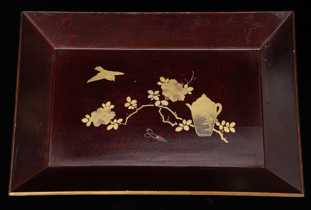 【佐藤製造】家型 御殿型 蒔絵 金蒔絵 漆塗 香箱 御香棚 香道具 茶弁当 骨董