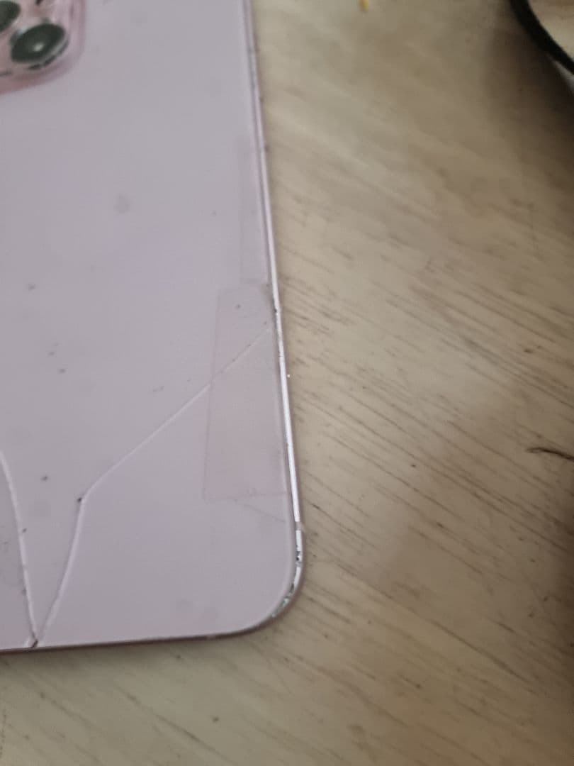 iPhone15plus　ピンク　フェイスid不可背面われあり