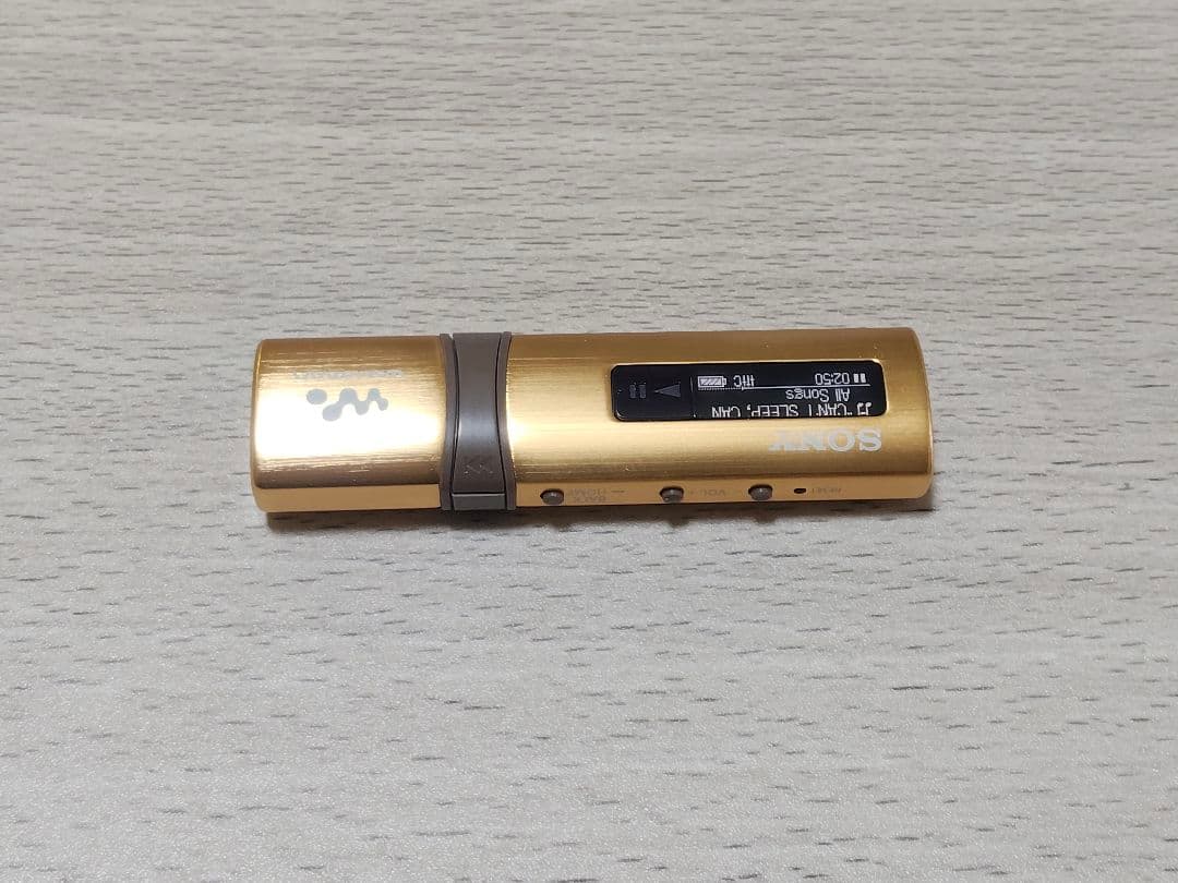 SONY ウォークマン ゴールド