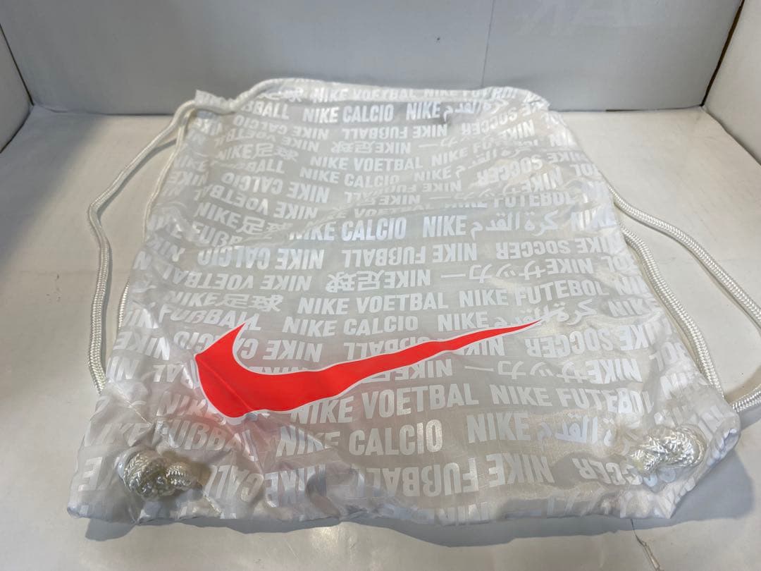 ナイキ　レジェンド10エリートAG-PRO