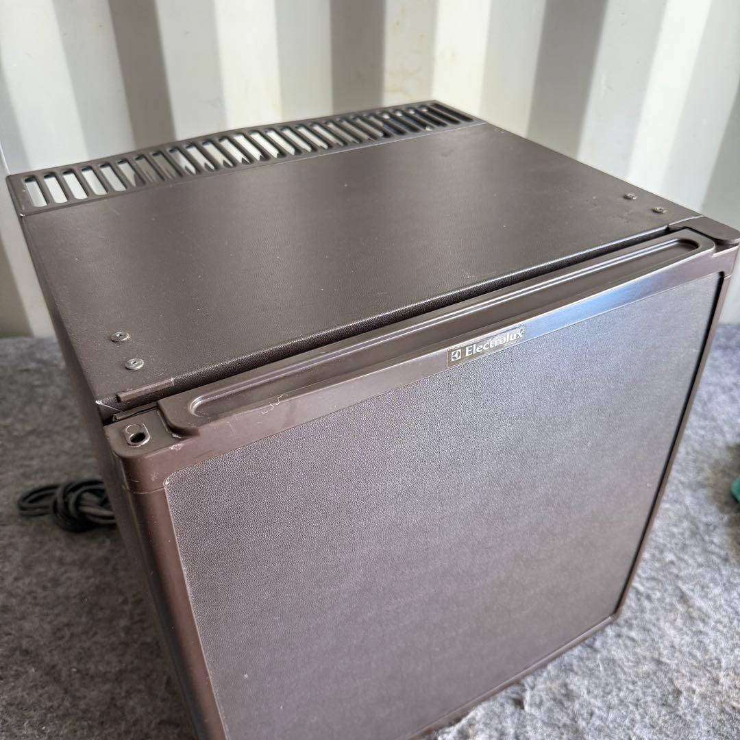 激安早い者勝ち✨ 定価７万✨ ドメティック 小型冷蔵庫 ブラウン 新生活応援