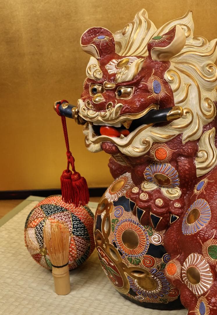 九谷焼　八幡釜　須栄義　剣獅子　置物　床飾　魔除　縁起物　高さ40㎝　BK044