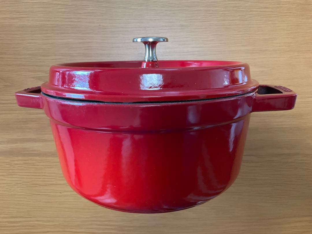 staub（ストウブ） ピコ・ココット ラウンド 22cm チェリー