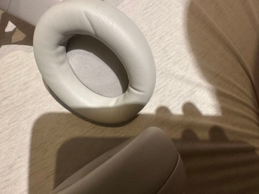 Beats Studio Pro ワイヤレスヘッドホン ホワイト