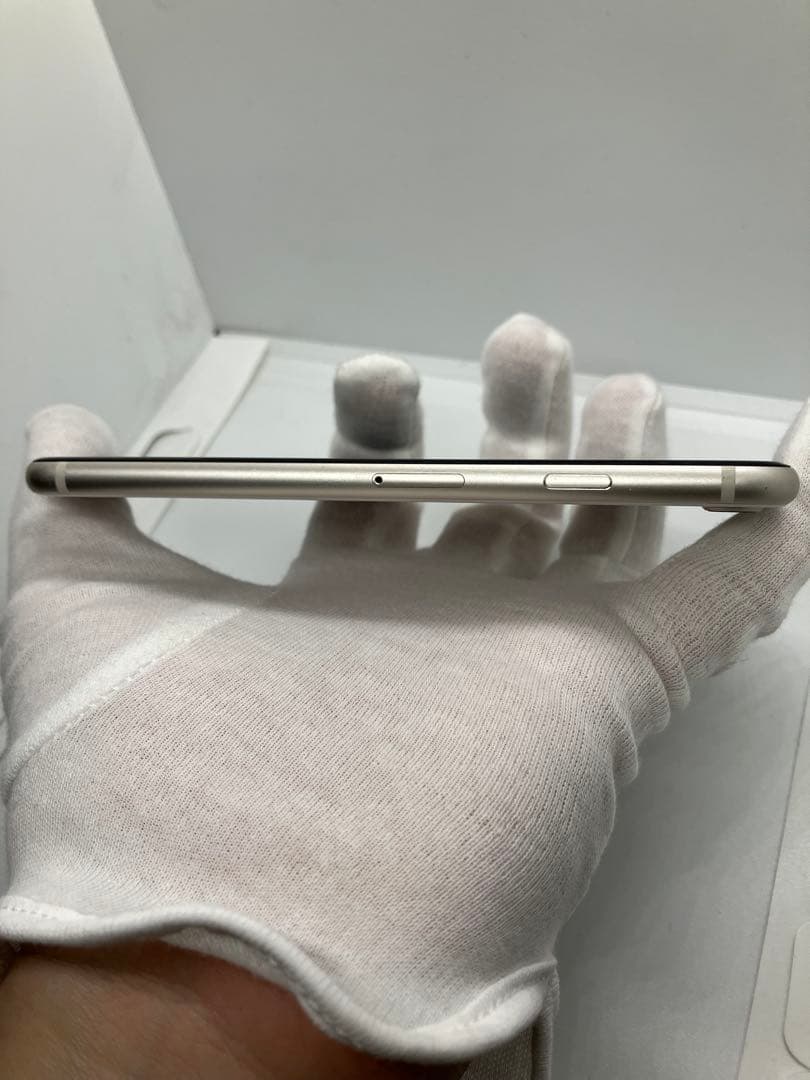 美品 バッテリー100% iPhone SE (第3世代) 128GB ホワイト