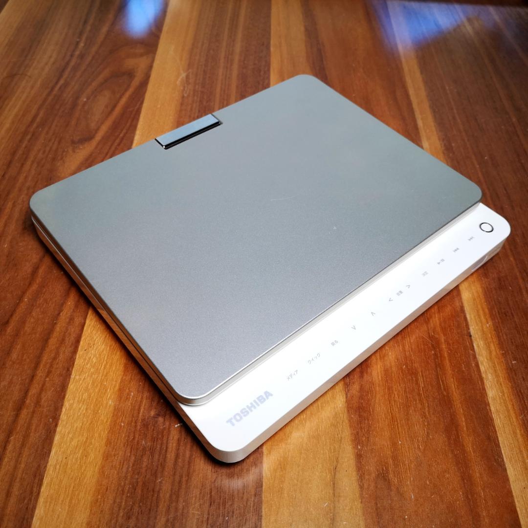 A1016♥東芝ポータブルブルーレイプレイヤー SD-BP900S 動作品♥