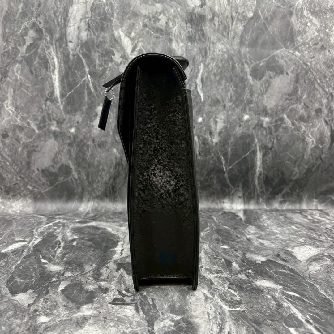 鍵付き美品 バーバリー サフィアーノレザー ブリーフケース ダレスバッグ 黒色