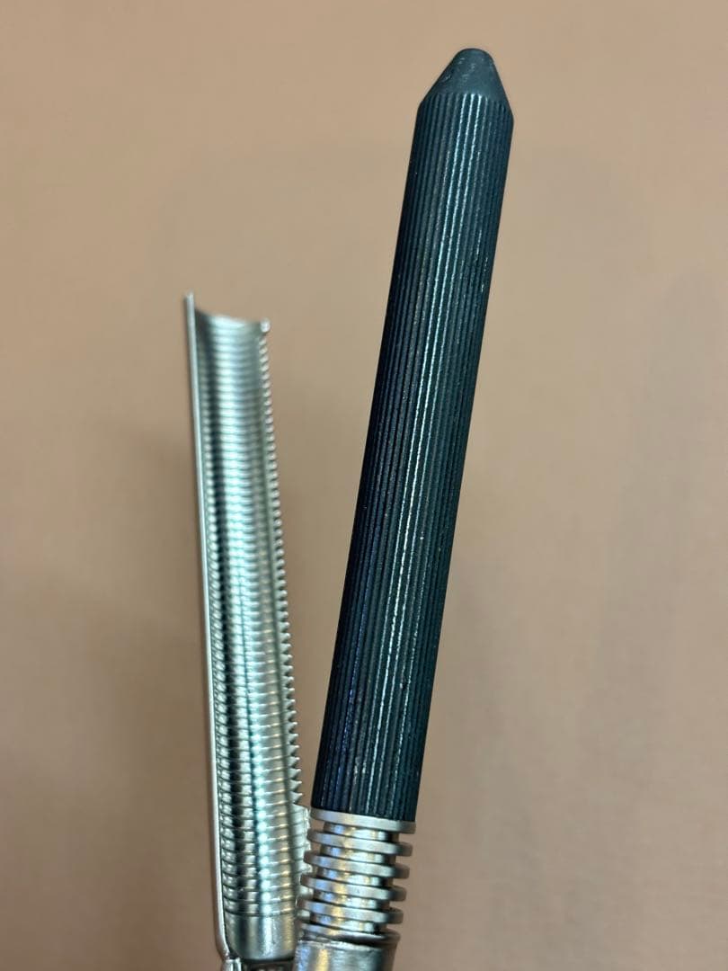 未使用品　HAKKO HI-MIC 10ミリ丸アイロン　/レンツアイロン