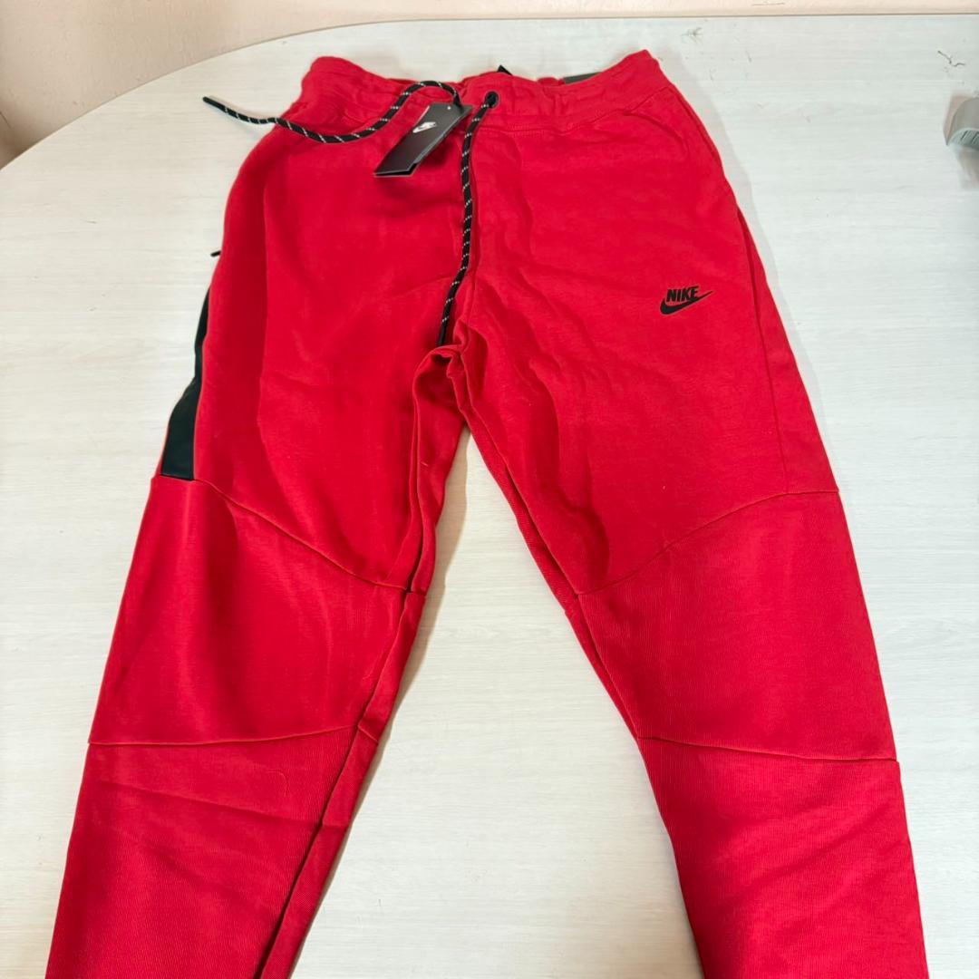 Nike レッドジャージ上下セット