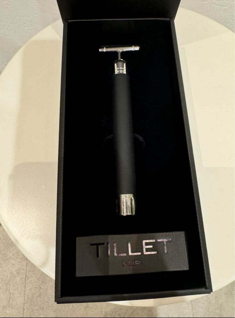 元値30,800円 新品・未使用　ティレットアイアップ ブラック目元美顔器