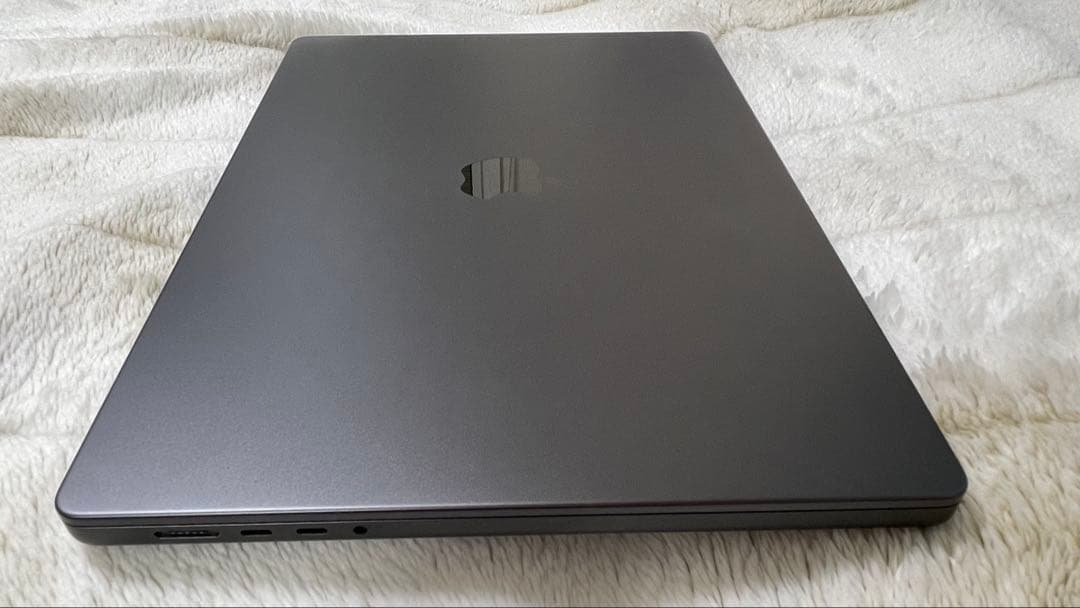 【超美品】MacBook Pro M3 Max 16インチ/64GB/4TB