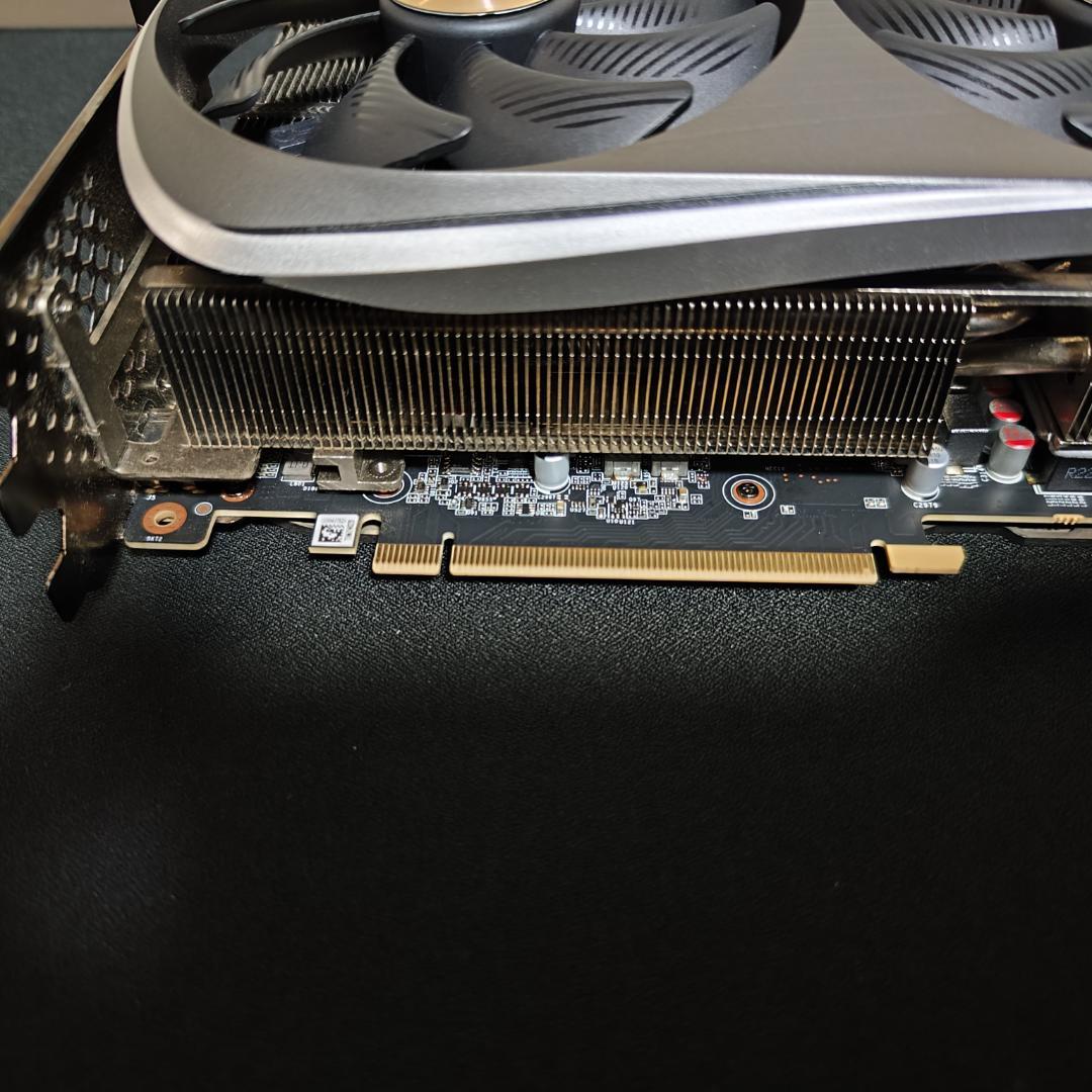 グラフィックボード・グラボ・ビデオカード GEFORCE RTX 4090 AMP EXTREME AIRO 24GB