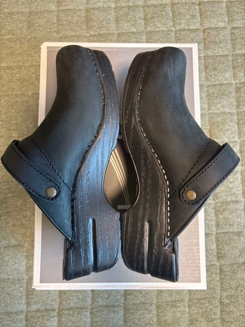 ダンスコ　イングリッド　35 ブラック