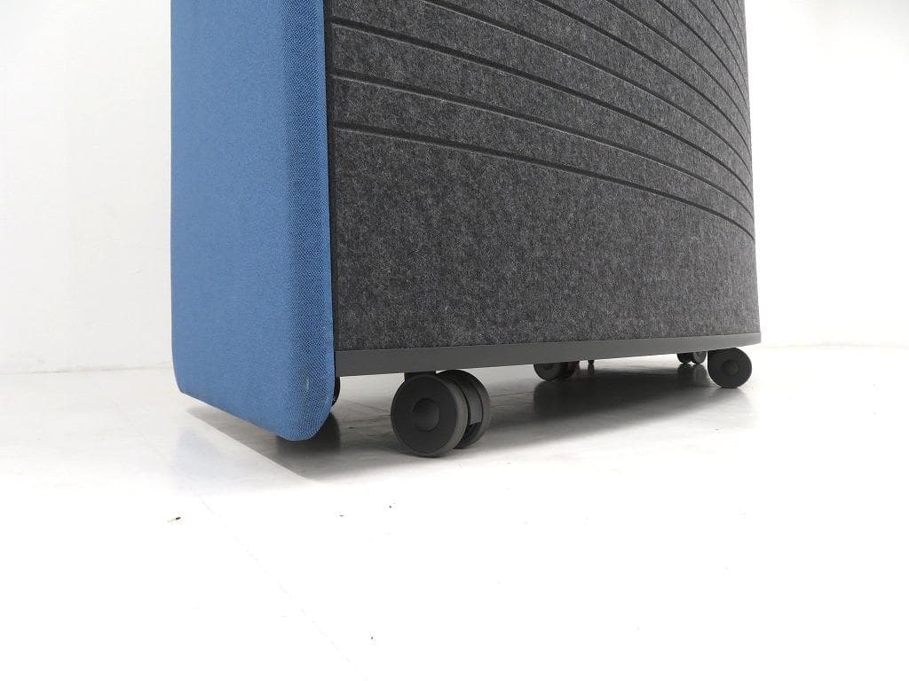 展示品　スチールケース　ホワイトボード　パーティション　間仕切り　収納