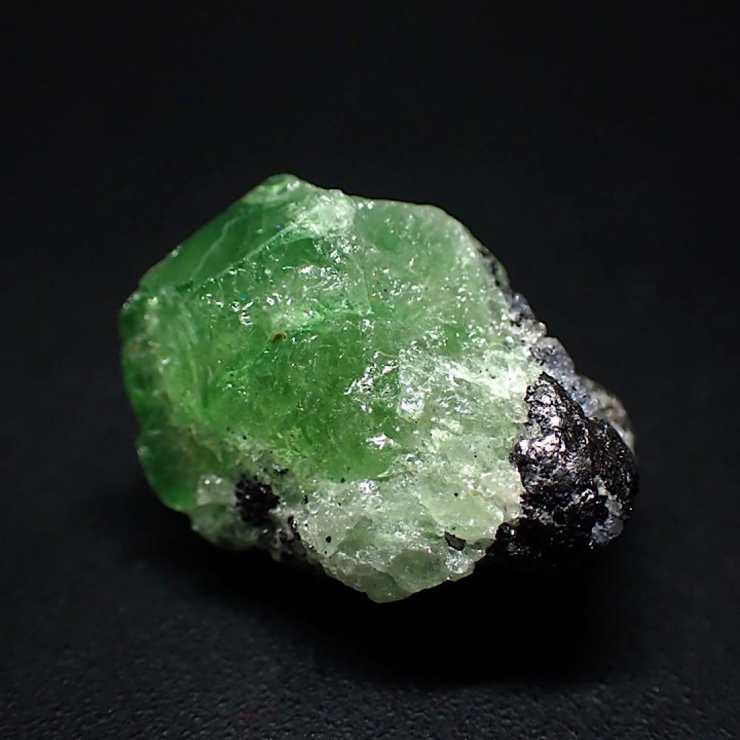 【タンザニア/メレラニ産】ツァボライト原石