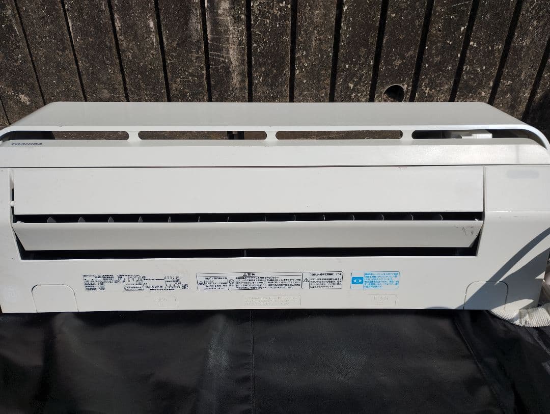 TOSHIBA RAS-225SP (M) ジャンク　エアコン本体室内機のみ