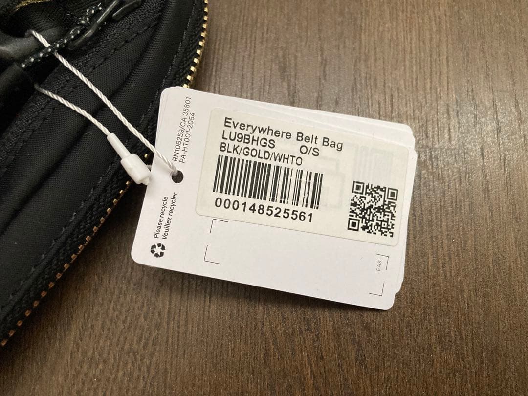 新品未使用！日本未発売 ルルレモン ベルトバッグ 1L