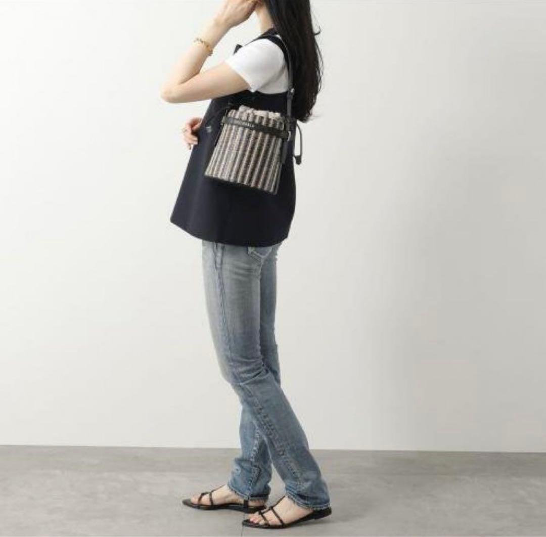 専用【FURLA】 MINI GIOVE ロゴ レザー バケットバック ブラック