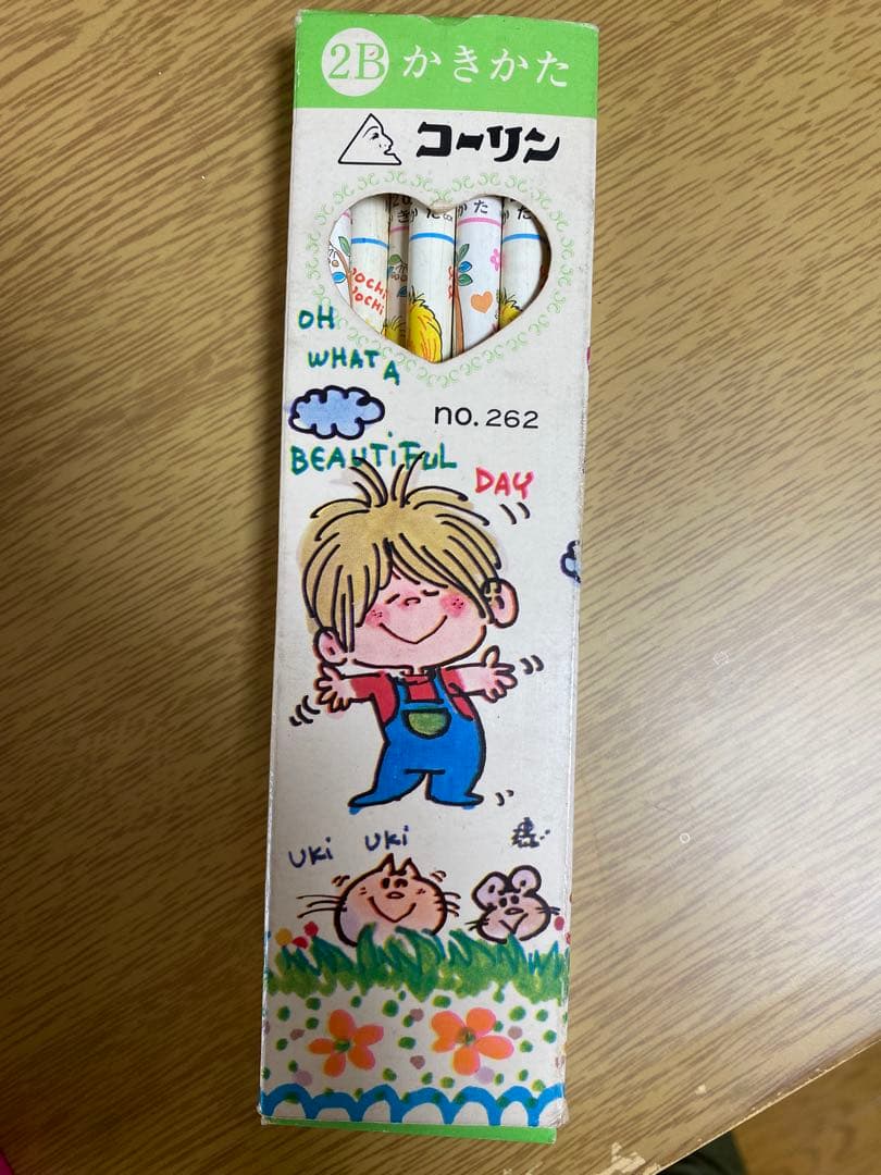 水森亜土　鉛筆まとめ