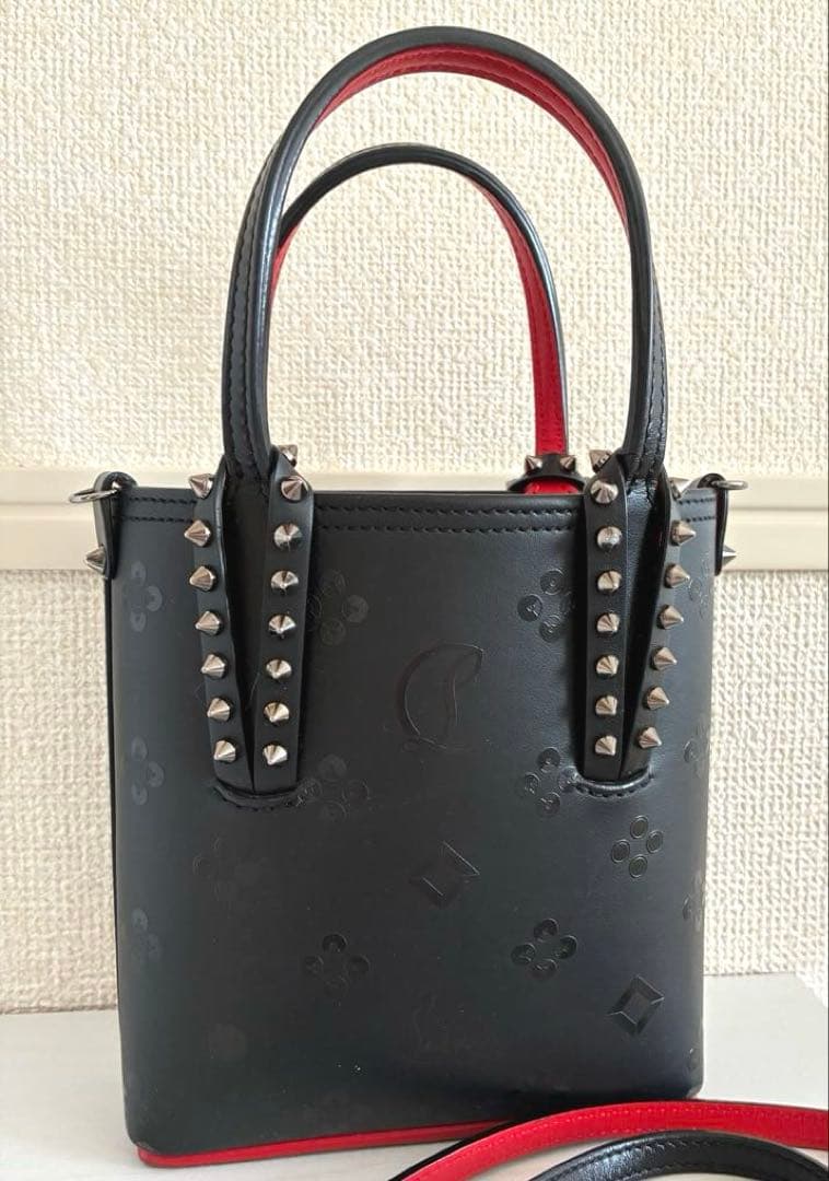 【クリスチャンルブタン】ショルダーバッグ