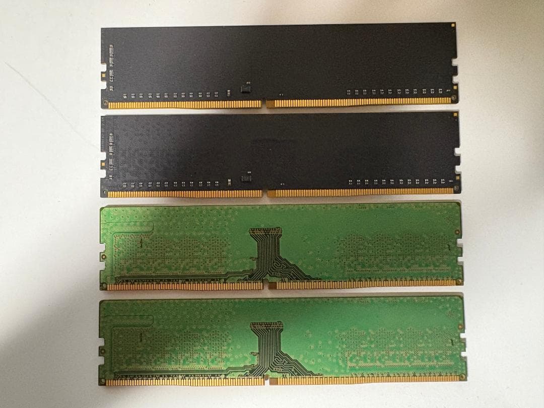 DDR4 メモリ 8GB×4枚（知識がないため念のためジャンク品）