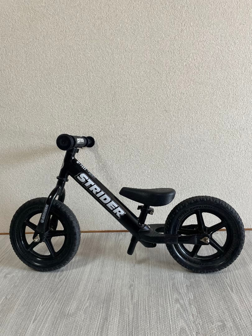 ストライダー 12インチ スポーツタイプ ブラック