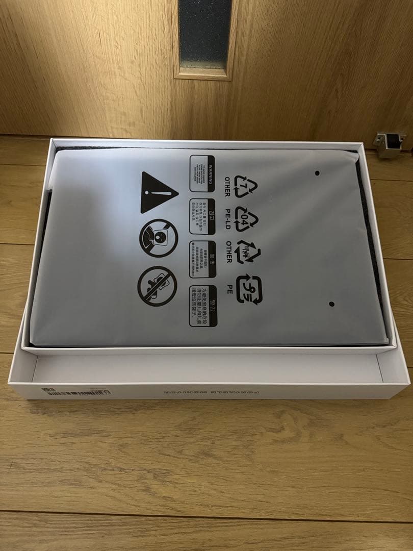 15.6インチ フルHD ポータブルモニター