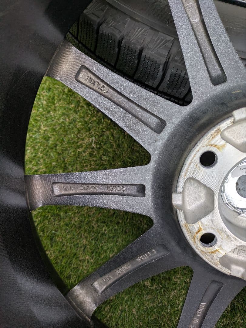 【送料込】ブリザック VRX3 18インチ 225/55R18 スタッドレス