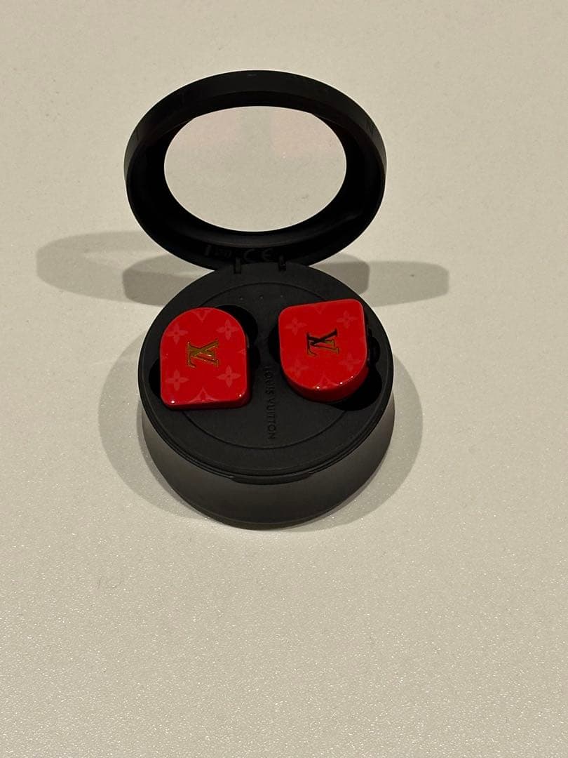 Louis Vuitton ワイヤレスイヤホン レッド