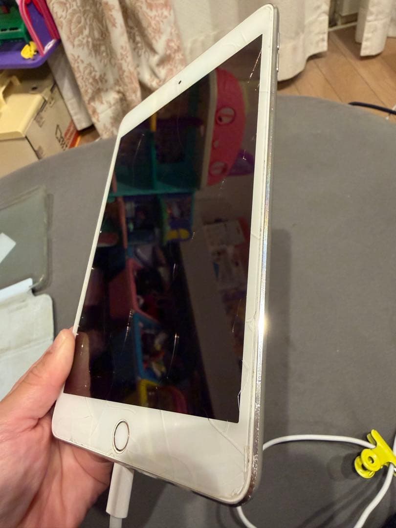 15000円　iPad mini 4 第4世代　 Wi-Fiモデル　64GB