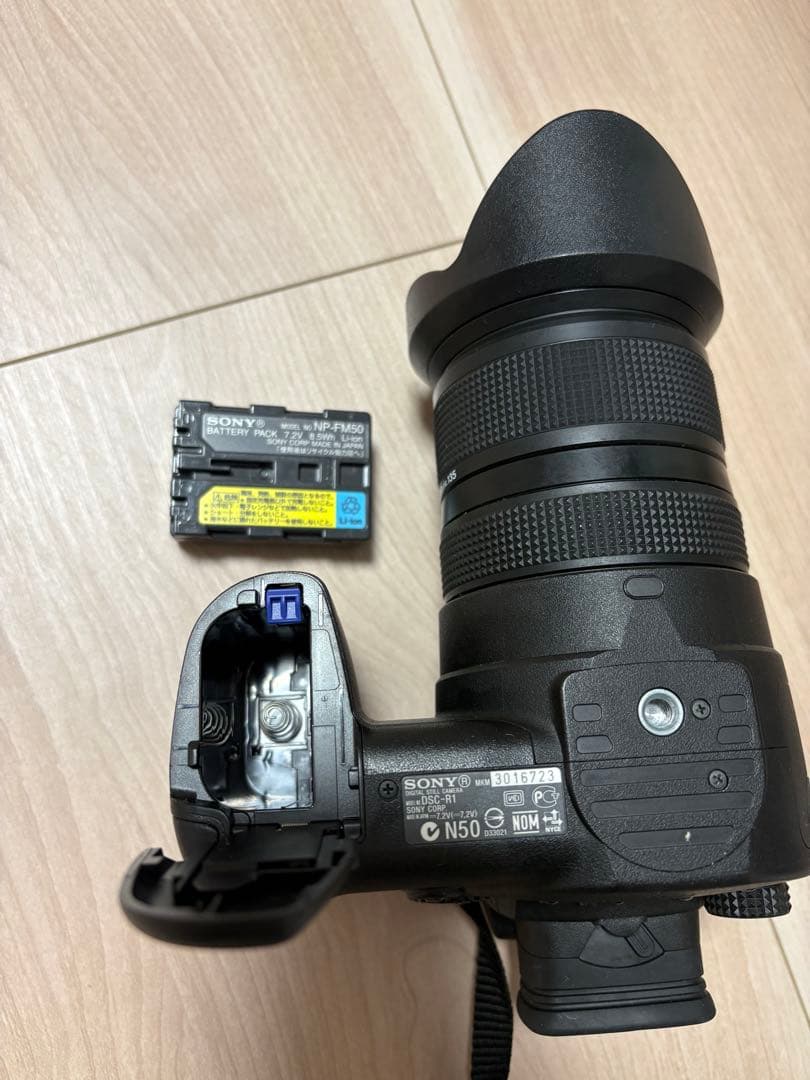 ソニー SONY サイバーショット Cyber-shot DSC-R1