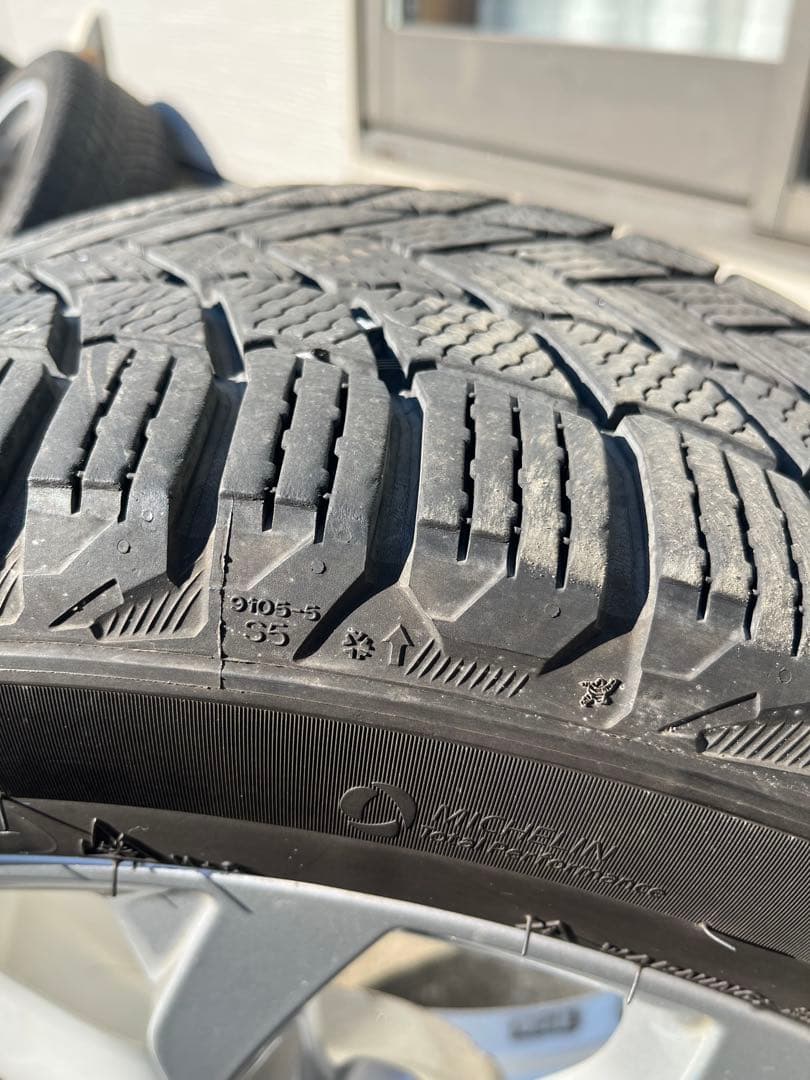 Audi A6純正ミシュランスタッドレス245/45R18【引取限定】